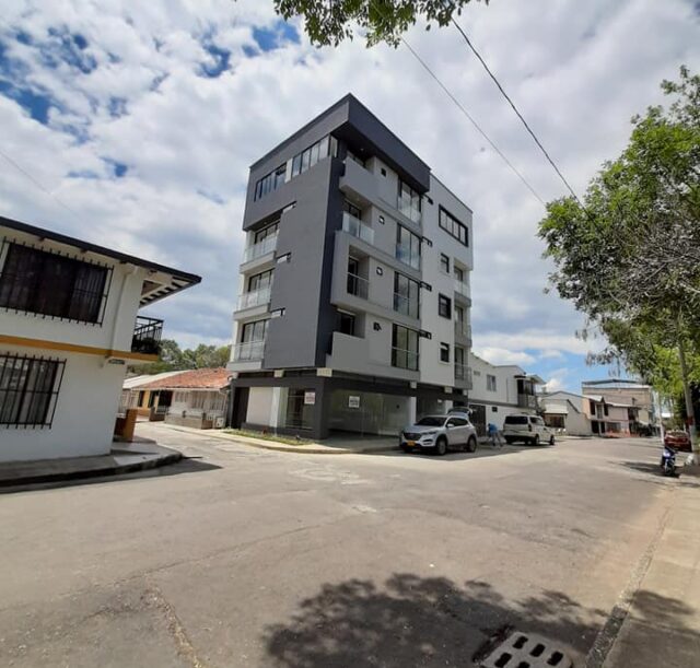 120453303_10160931471149896_398099866822919061_n